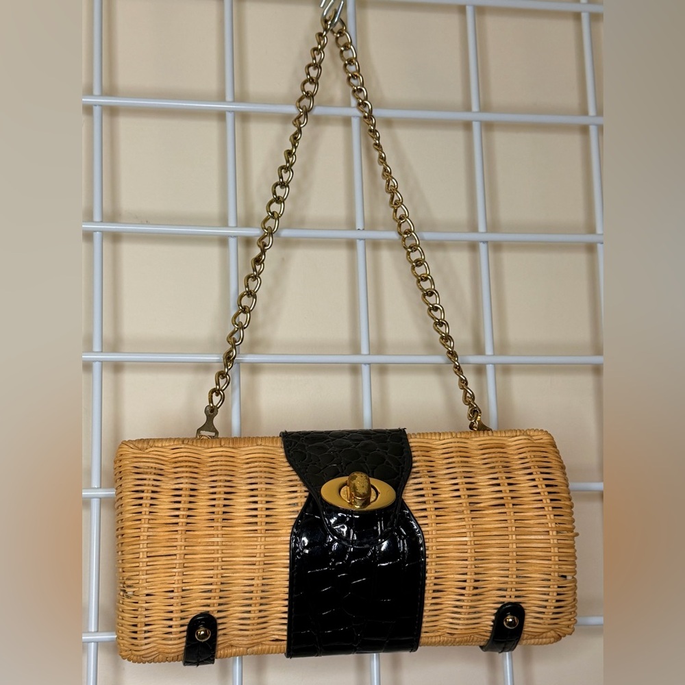 Elegant Black and Tan Woven Handbag